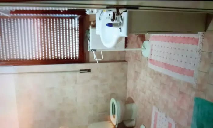 Homepal-Dicomano-Vendo-casaBagno