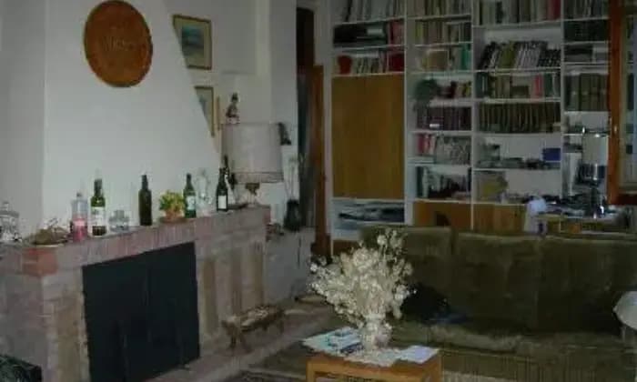 Homepal-Siena-Villa-a-SienaSALONE