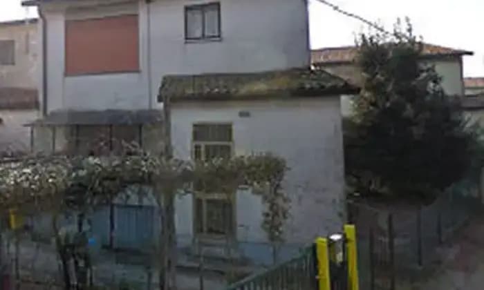 Rexer-Lendinara-Vendo-villa-a-schiera-in-Via-Fusinato-BAGNO