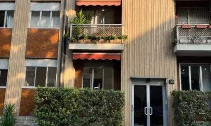Rexer-Milano-Apprtamento-in-zona-residenziale-e-verde-Terrazzo