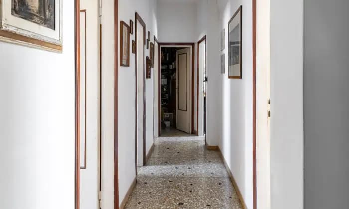 Rexer-Firenze-Appartamento-in-vendita-in-via-della-Villa-Demidoff-Firenze-CORRIDOIO
