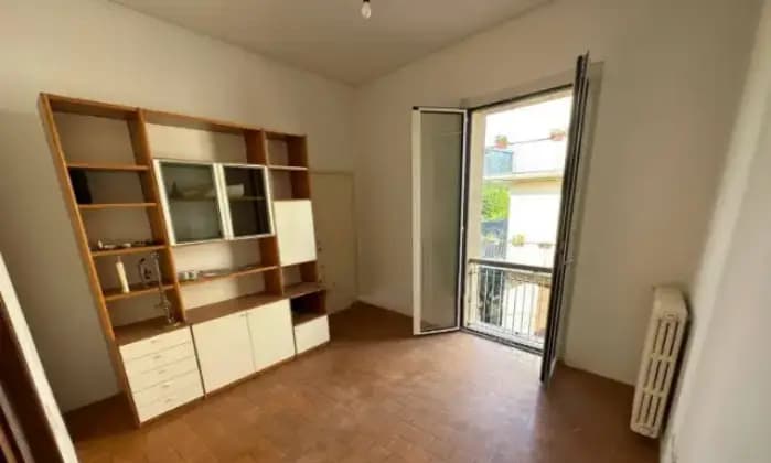 Rexer-Reggello-Appartamento-in-vendita-in-via-Andrea-del-Sarto-Cancelli-Reggello-Stanza