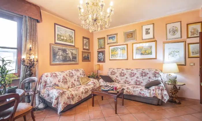 Rexer-Camaiore-Appartamento-in-vendita-in-dAnnunzio-a-Camaiore-SALONE