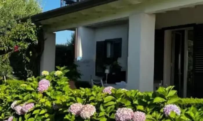 Rexer-Altavilla-Milicia-Villa-in-vendita-in-via-Portella-Scirocco-Giardino