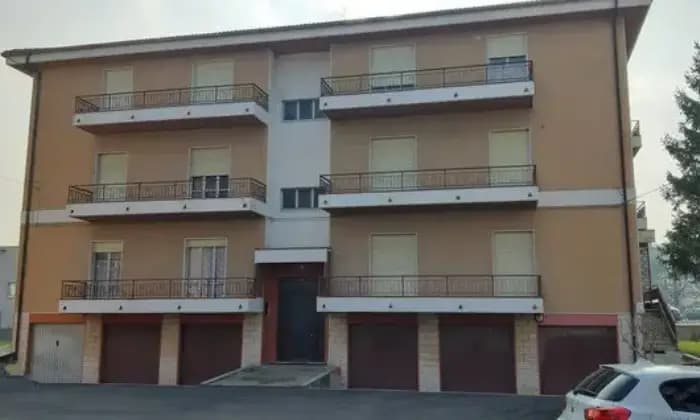Rexer-Fermignano-Appartamento-in-vendita-al-secondo-piano-a-Fermignano-Garage