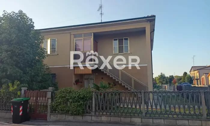 Rexer-Ostellato-Appartamento-in-vendita-in-via-Ariosto-Ostellato-Terrazzo