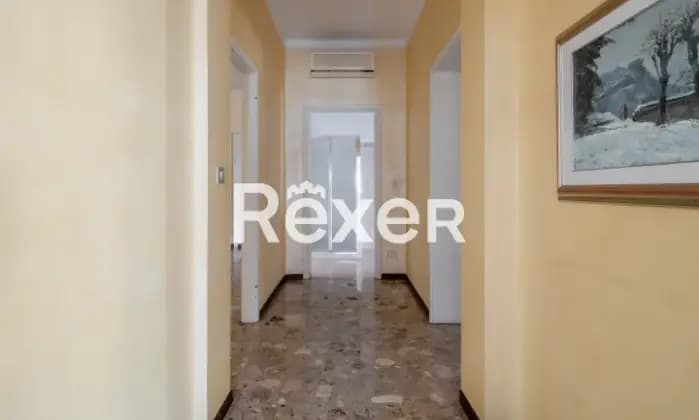 Rexer-Brescia-Ampio-trilocale-con-cantina-e-box-auto-Altro