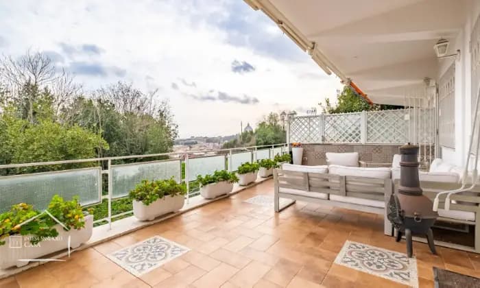 Rexer-Roma-BalduinaEsclusivo-ampio-e-luminoso-appartamento-completamente-ristrutturato-terrazzo-e-giardino-Terrazzo