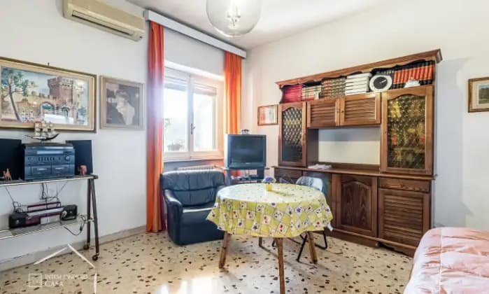 Rexer-Firenze-Via-Bartolomeo-Scala-Appartamento-mq-ultimo-piano-con-posto-auto-coperto-Salone