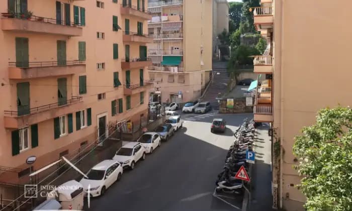 Rexer-Genova-Sestri-Ponente-Appartamento-ristrutturato-mq-con-cantina-Terrazzo