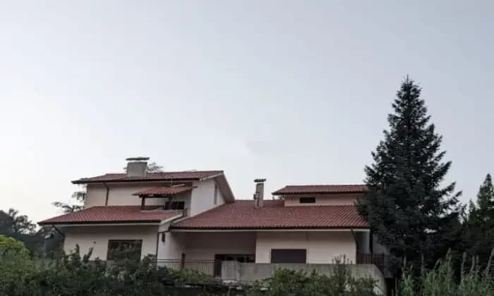 Rexer-Mendicino-Villa-in-vendita-in-via-Candelisi-Giardino