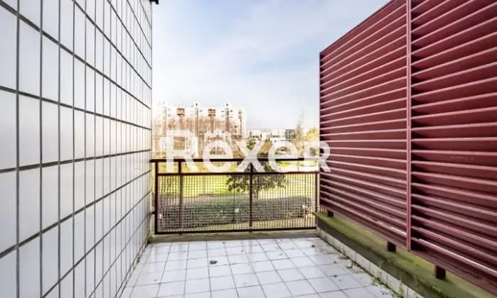 Rexer-Roma-Via-Renato-Cesarini-Appartamento-mq-con-due-posti-auto-Terrazzo