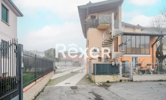 Rexer-Brescia-Bilocale-al-piano-terra-con-cantina-Giardino