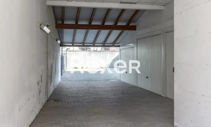 Rexer-Lavagna-Appartamento-completamente-ristrutturato-in-centro-a-Lavagna-con-due-balconi-posto-auto-e-cantine-Garage
