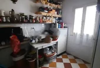 Rexer-Ascoli-Piceno-Vendesi-appartamento-in-Via-Pio-Semproni-Ascoli-Piceno-Cucina