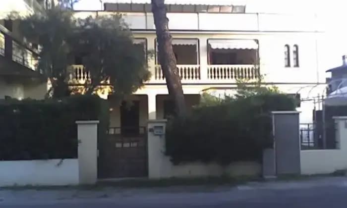 Rexer-Pietrasanta-Appartamento-a-Tonfano-Balcone