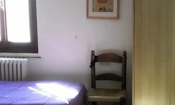 Homepal-Perugia-Affittasi-luminoso-appartamento-in-Corso-GaribaldiCAMERA-DA-LETTO