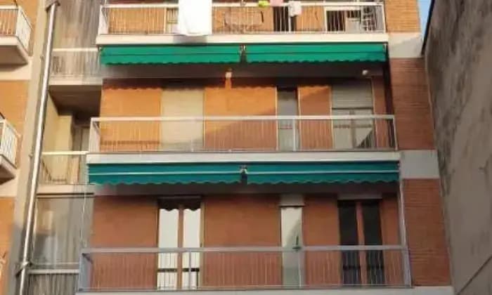 Homepal-Casale-Monferrato-Appartamento-luminoso-Cso-Valentino-GarageALTRO