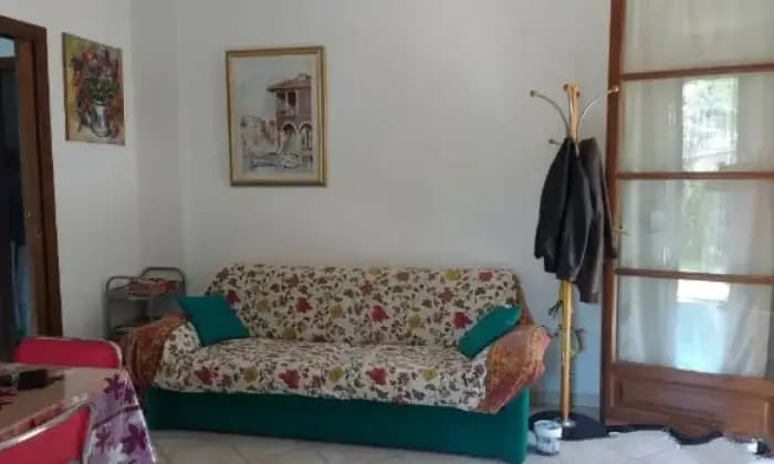 Homepal-Rosignano-Marittimo-Appartamento-indipendente-con-giardinoSALONE