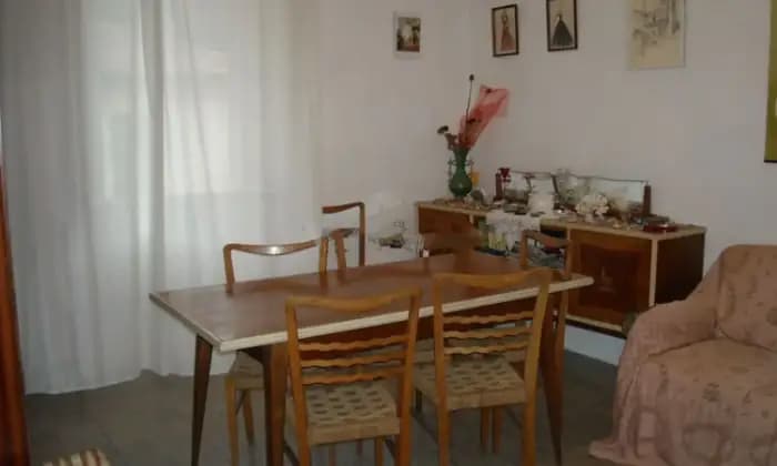 Homepal-Pistoia-Appartamento-in-vendita-in-via-di-Ciriceto-SALONE