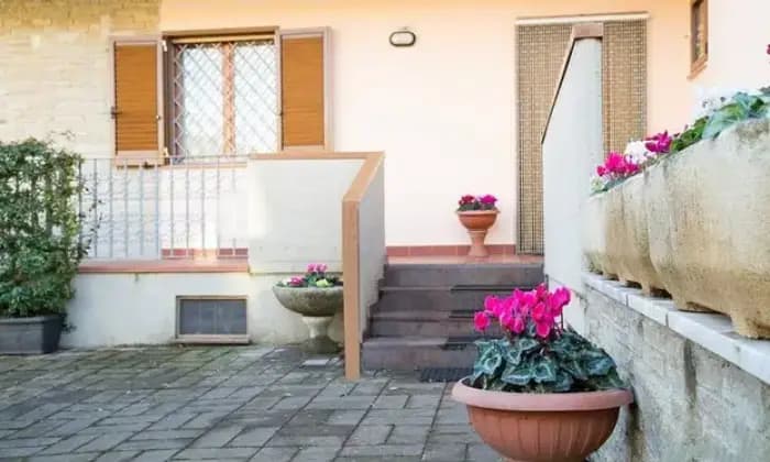 Homepal-Pescia-Villa-in-vendita-in-via-gioacchino-rossini-PesciaALTRO