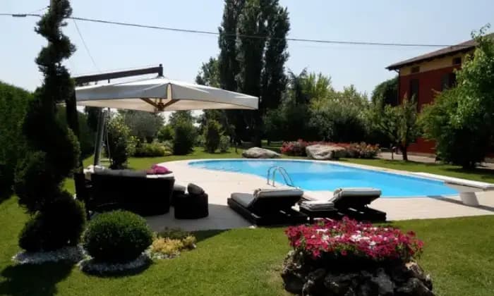 Homepal-Modena-Stupenda-villa-con-piscinaALTRO