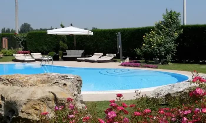 Homepal-Modena-Stupenda-villa-con-piscinaALTRO