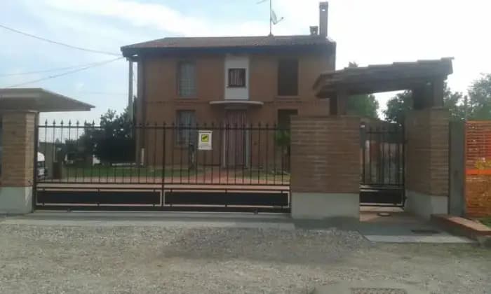 Homepal-Concordia-sulla-Secchia-Villetta-a-schiera-in-vendita-in-via-bassa-AALTRO