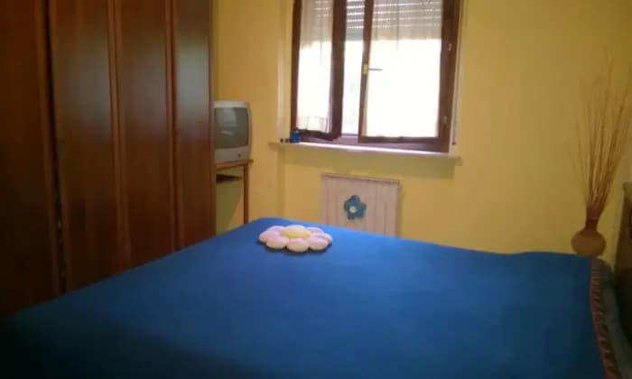 Homepal-Corciano-Trilocale-in-affitto-in-via-Valpinza-CorcianoCAMERA-DA-LETTO