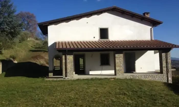 Homepal-Pratovecchio-Stia-Villa-per-abitazione-o-Agriturismo-ToscanaSALONE