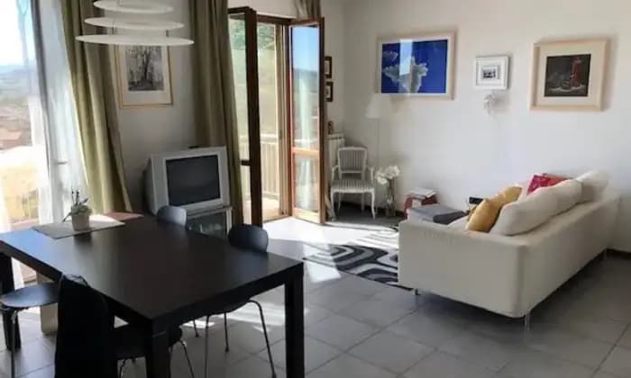 Homepal-Montegiorgio-Appartamento-arredato-II-piano-garage-e-soffittaSALONE