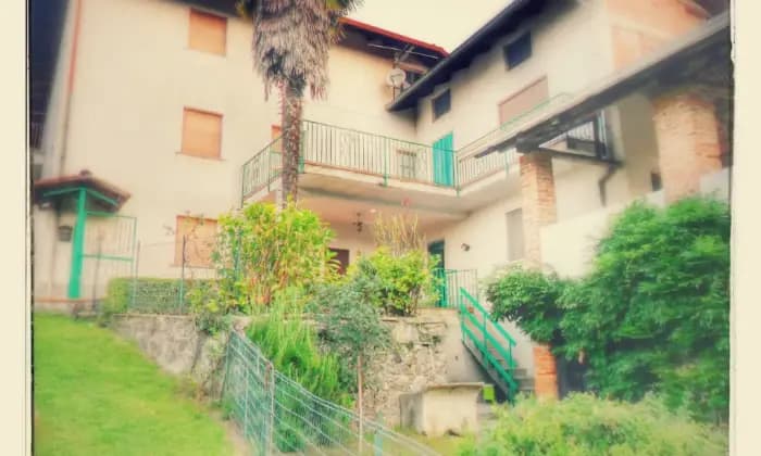 Homepal-Ailoche-Villa-unifamiliare-frazione-Piasca-AilocheGIARDINO