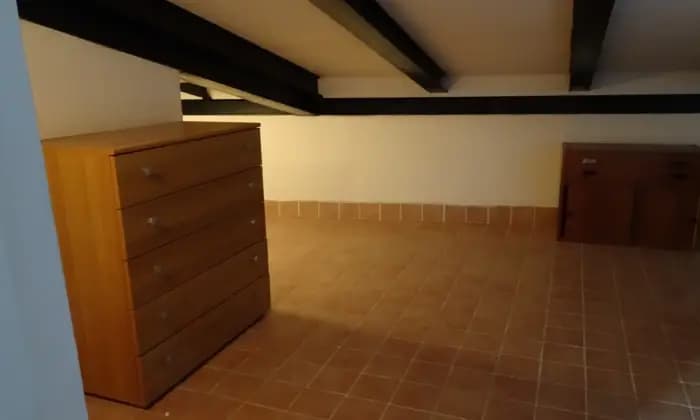 Homepal-Spoleto-Appartamento-attico-con-mansarda-in-centro-storicoALTRO