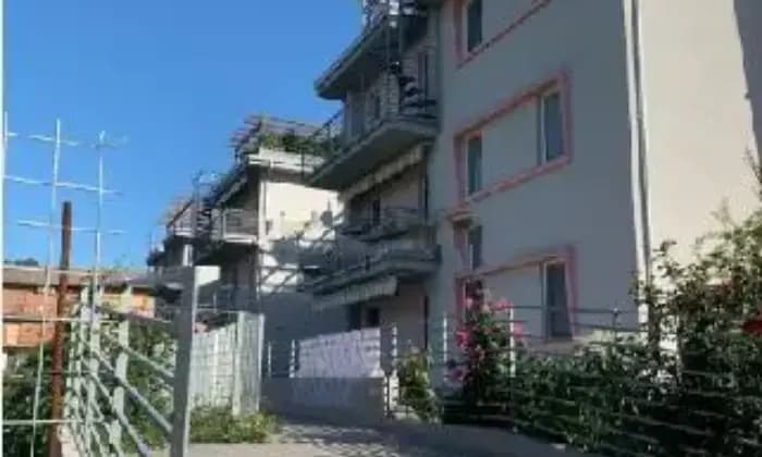 Homepal-Maiolati-Spontini-Appartamento-su-due-piani-in-venditaGARAGE