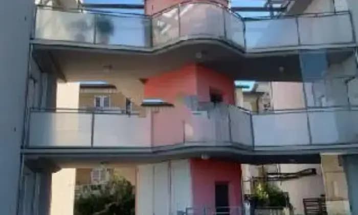 Homepal-Maiolati-Spontini-Appartamento-su-due-piani-in-venditaGARAGE