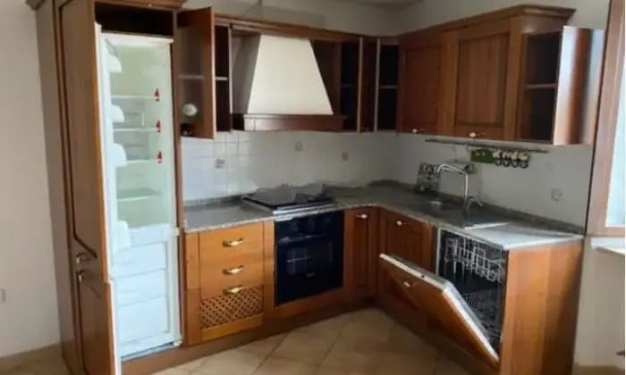 Homepal-Fabriano-Appartamento-su-due-piani-in-vendita-in-via-Moscano-a-FabrianoCUCINA