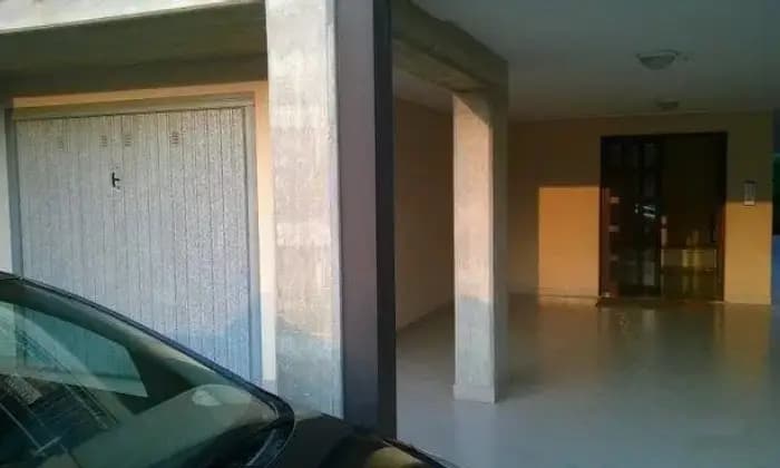 Homepal-Pianella-Vendesi-appartamento-con-garage-a-PianellaGARAGE