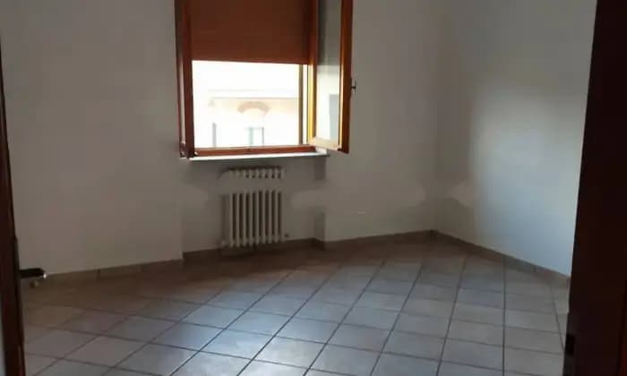 Homepal-Tortona-Vendesi-appartamento-in-via-Franceschino-da-Baxilio-a-Tortona-ALALTRO