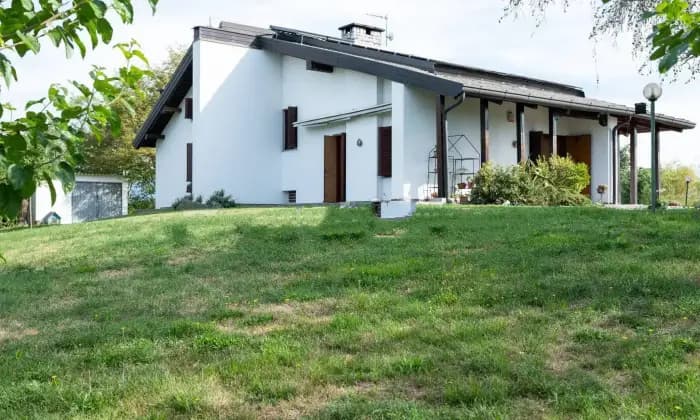 Homepal-Colloredo-di-Monte-Albano-Villa-in-vendita-in-via-PissignanoGiardino