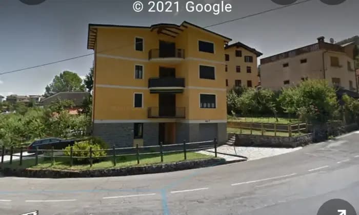 Homepal-Montecreto-Appartamento-Montecreto-fronte-Parco-dei-Castagni-Giardino