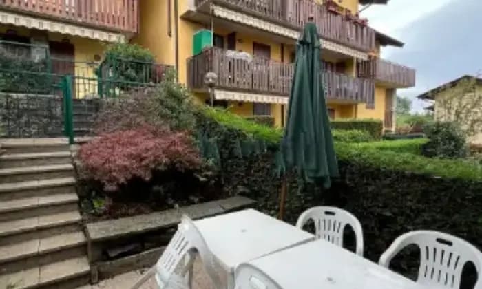 Homepal-Costa-Serina-Appartamento-su-due-piani-in-vendita-Terrazzo