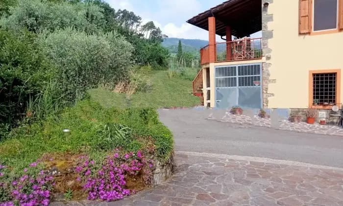 Homepal-MontecatiniTerme-Casa-colonica-via-del-Pino-MontecatiniTermeGiardino