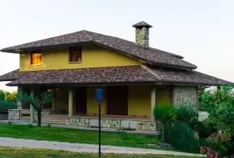 Homepal-Trivento-Vendesi-villa-indipendente-a-Trivento-CBFacciata