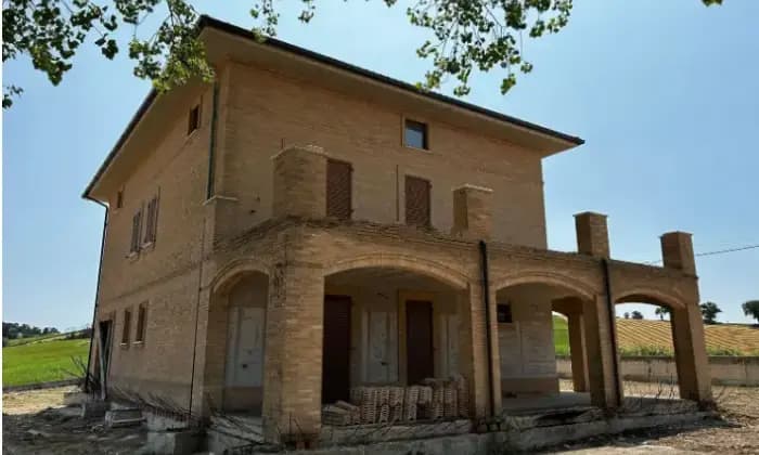 Homepal-Montecassiano-Villa-in-vendita-in-localit-Vissani-a-Montecassiano-Terrazzo