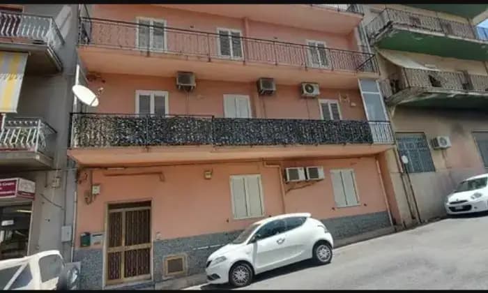 Homepal-Reggio-di-Calabria-Appartamento-in-vendita-in-zona-Condera-a-Reggio-di-CalabriaGarage