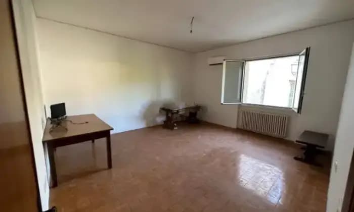 Homepal-Reggello-Appartamento-in-vendita-in-via-Andrea-del-Sarto-Cancelli-ReggelloStanza