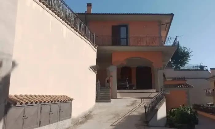 Homepal-Vallerano-Vendesi-villetta-a-schiera-in-via-Augusto-Ricciardi-ValleranoGiardino