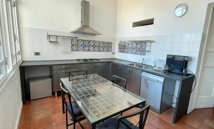 Homepal-Catania-Appartamento-in-vendita-in-via-Plebiscito-a-CataniaCucina