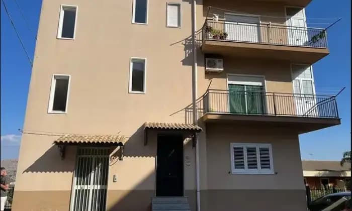 Homepal-Aragona-Vendesi-appartamento-in-via-de-Nicola-ad-AragonaGarage