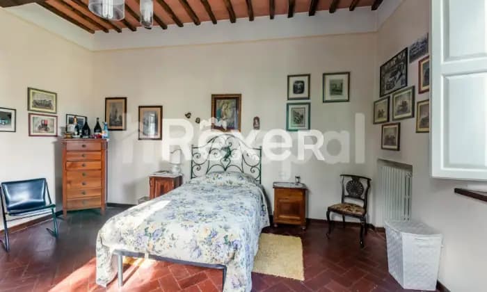 Homepal-Fucecchio-Splendida-villa-dal-fascino-storico-e-comfort-modernoCAMERA-DA-LETTO